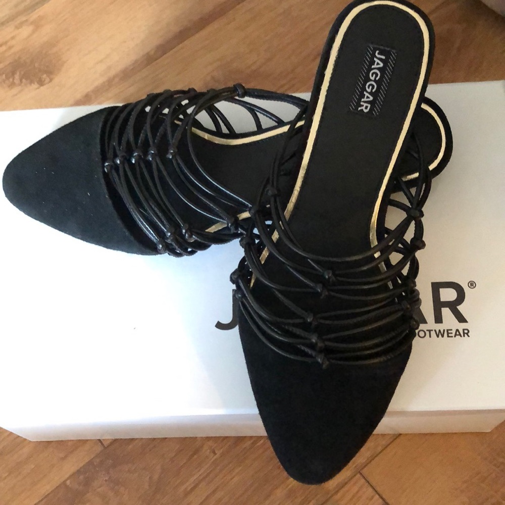 Jaggar woman shoes